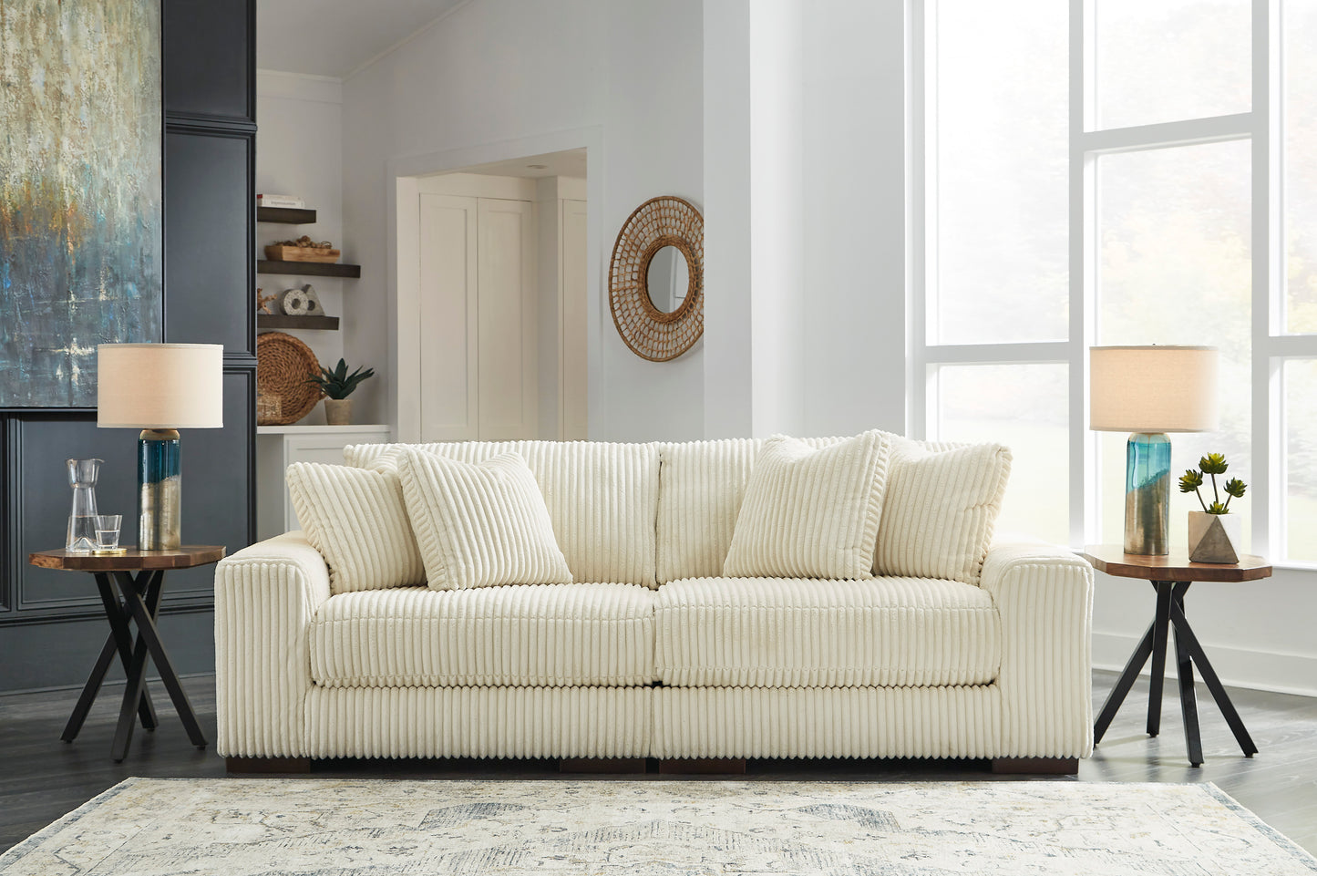 Lindyn Sectional