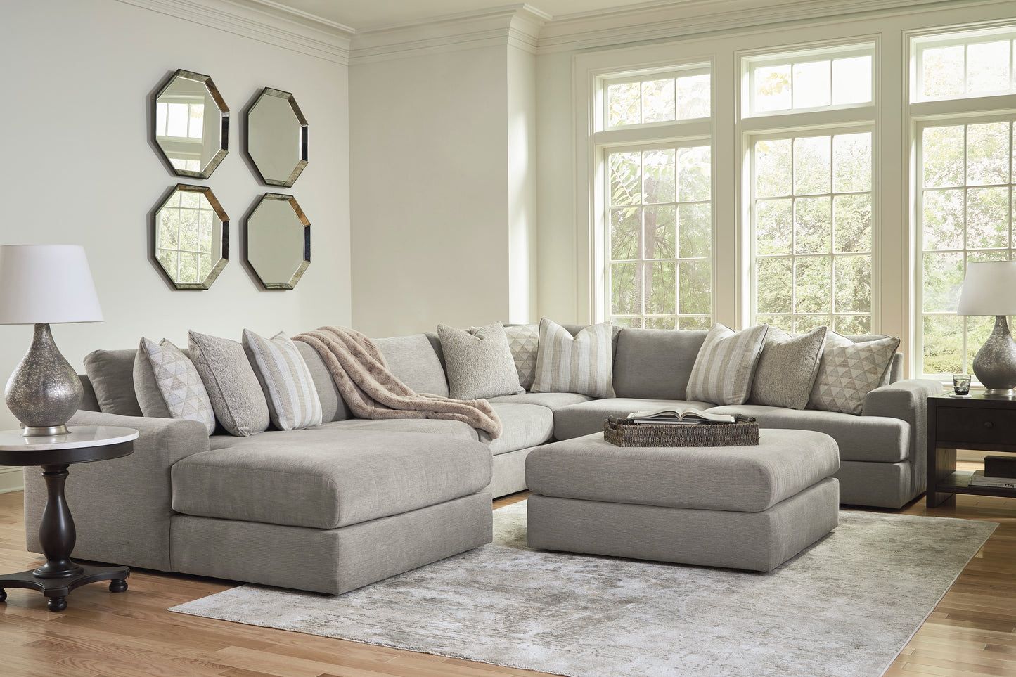 Avaliyah Sectional