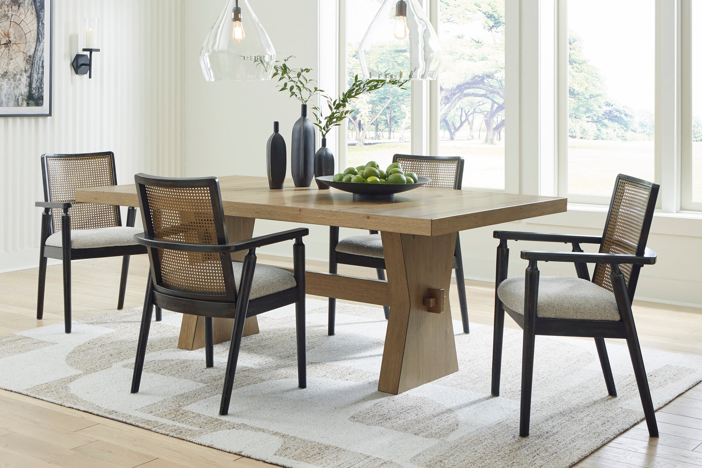 Galliden Dining Collection