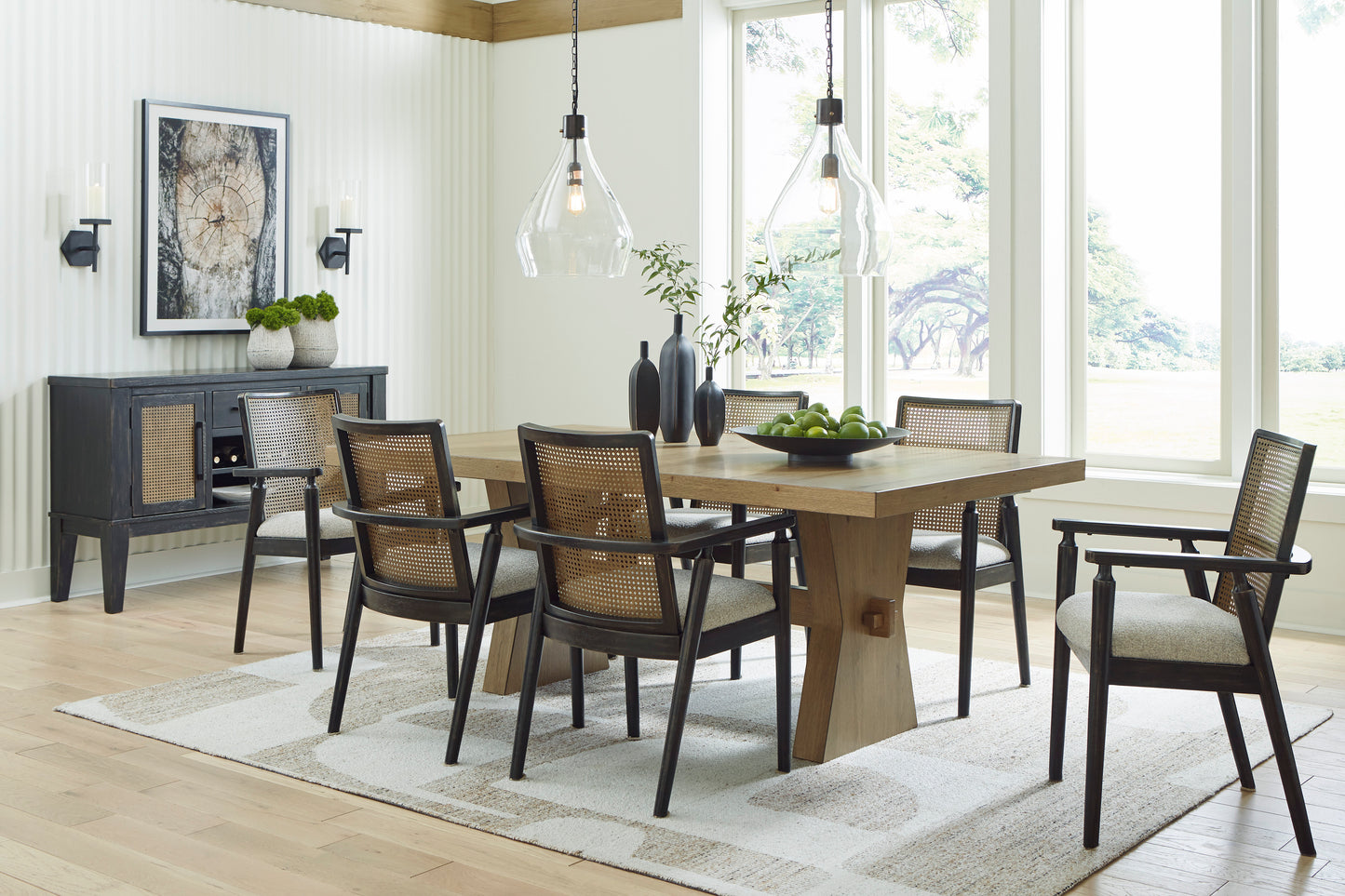 Galliden Dining Collection