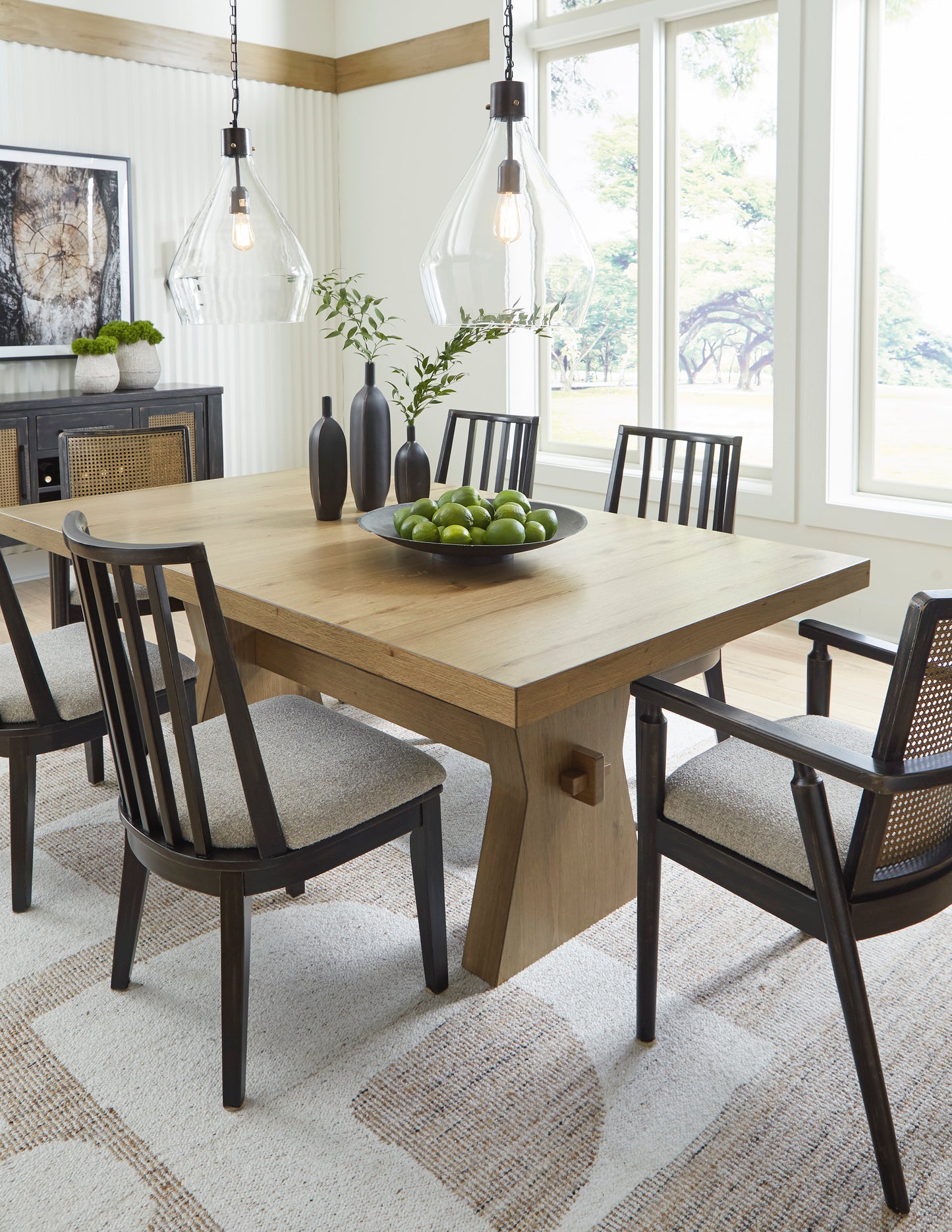 Galliden Dining Collection