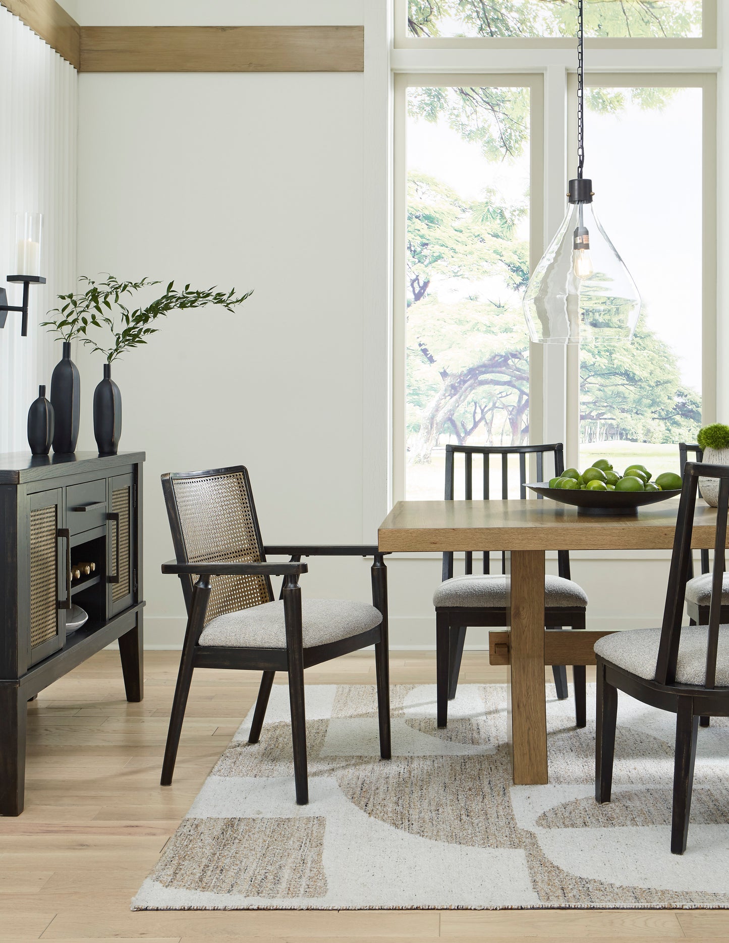 Galliden Dining Collection