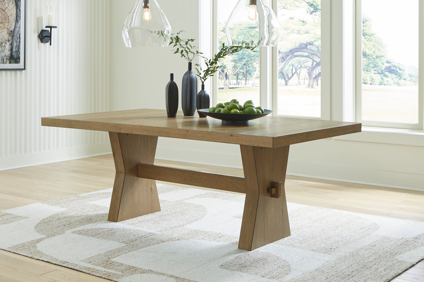 Galliden Dining Collection